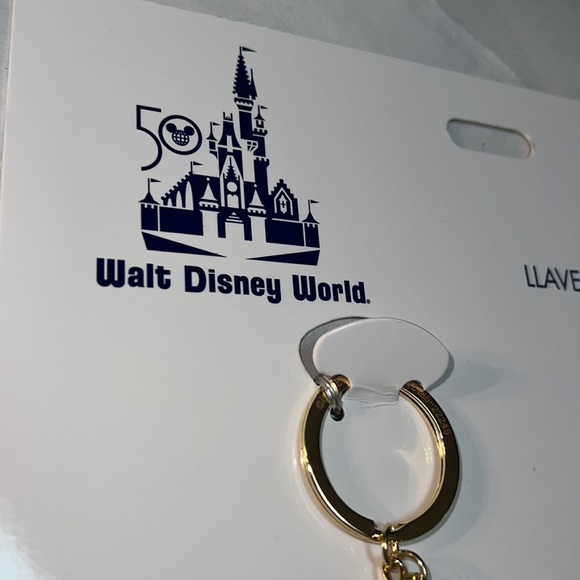 4pcs Disney 50th Anniversary Collection Keychains Mickey Mouse Cinderella Castle - Picture 8 of 13